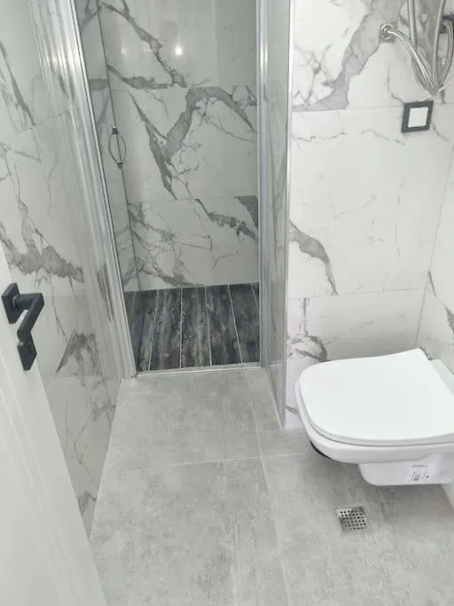 A Flat With Two Rooms Close The Lara Beaches D10 Altinkum  Altinkum (Antalya)